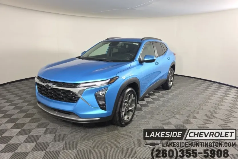 2025 Chevrolet Trax LT photo 1