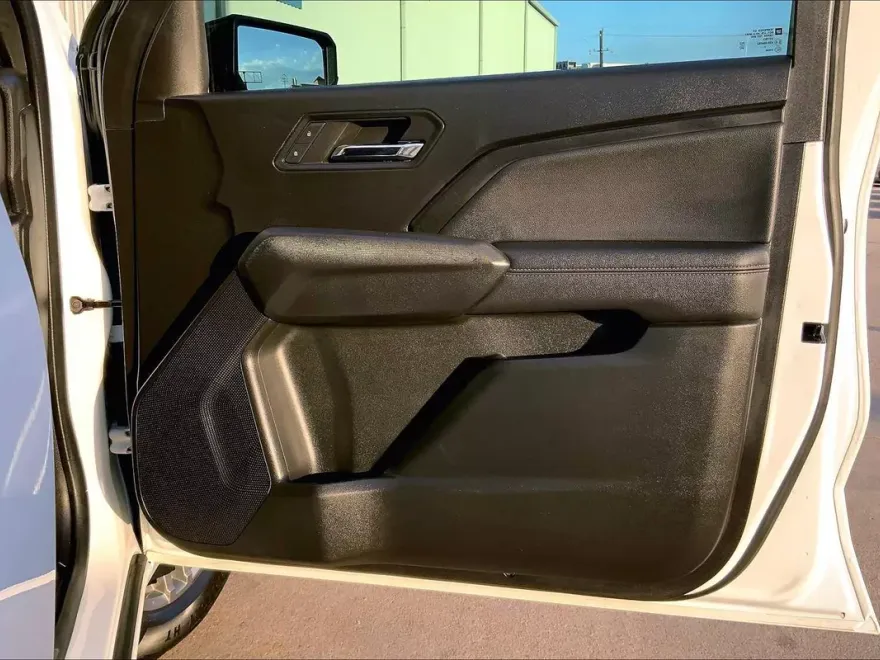 2023 Chevrolet Colorado LT photo 22