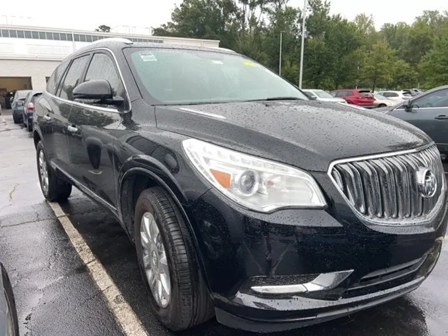 2017 Buick Enclave Leather photo 1