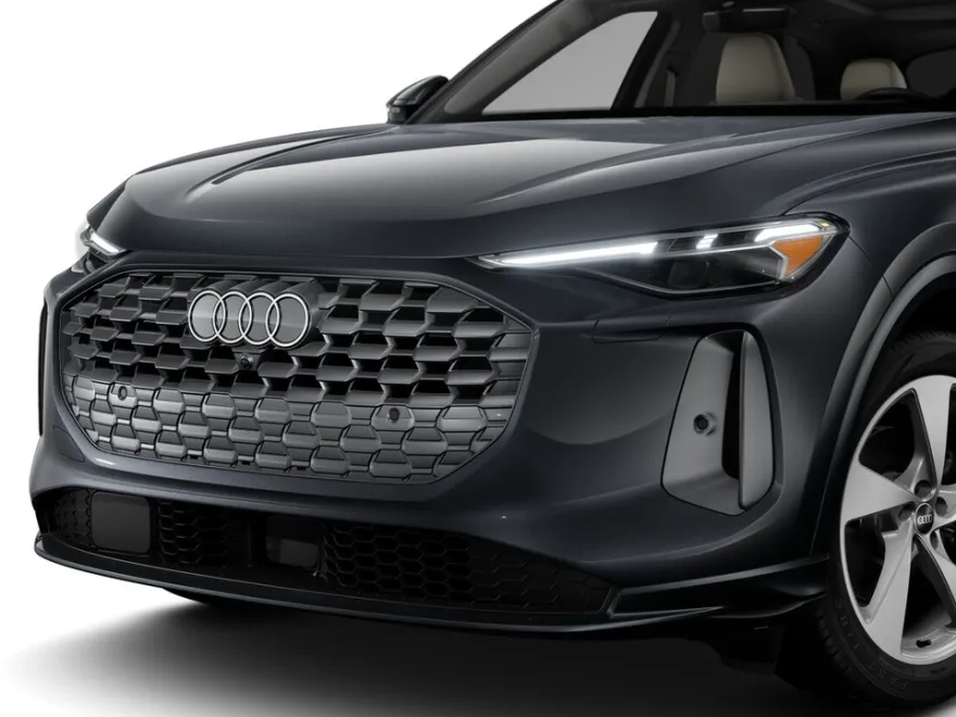 2025 Audi Q5 2.0T Prestige photo 1