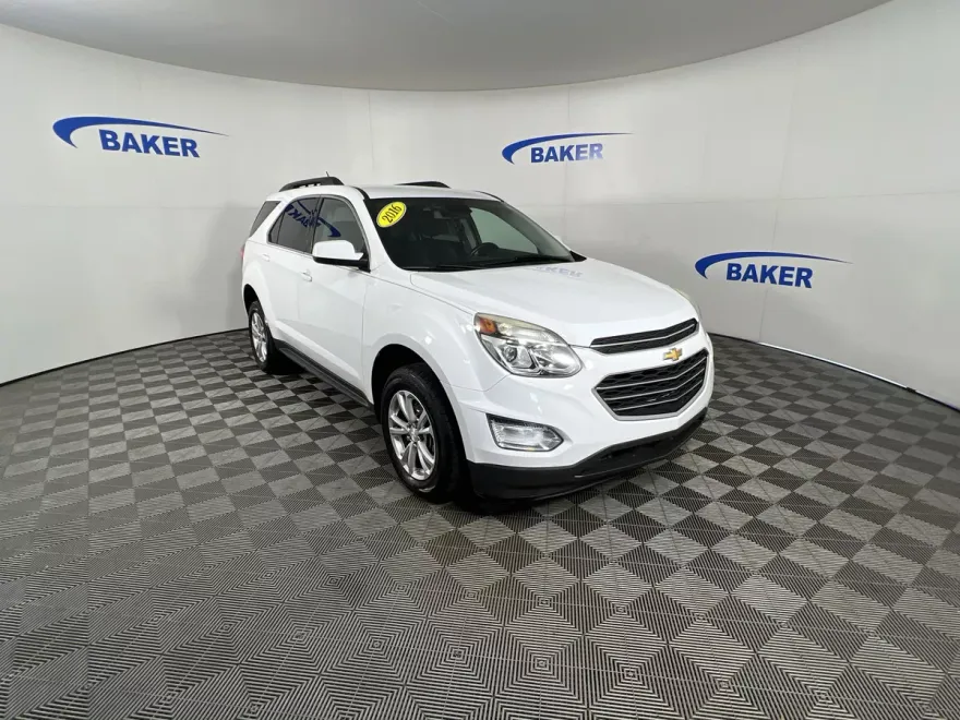 2016 Chevrolet Equinox LT photo 1