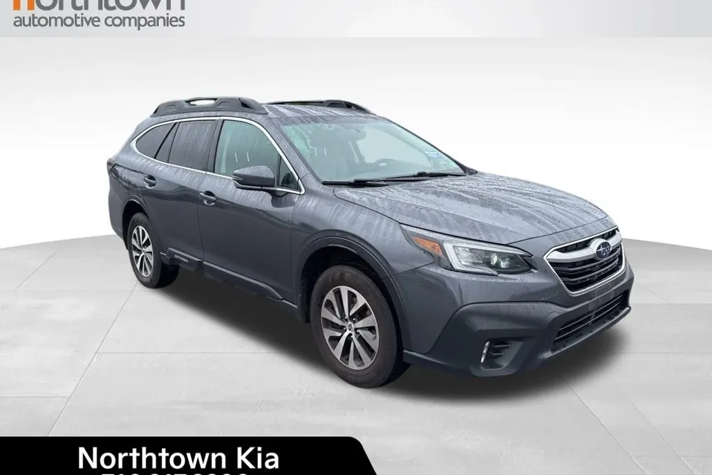 2020 Subaru Outback Premium photo 1