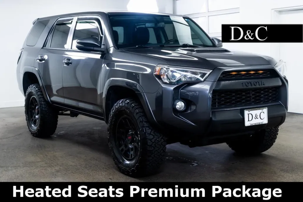2018 Toyota 4Runner TRD Off-Road Premium photo 1