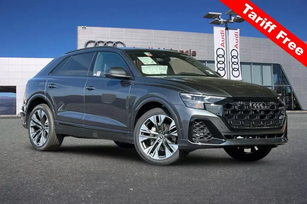 2025 Audi Q8 55 Premium Plus photo 1
