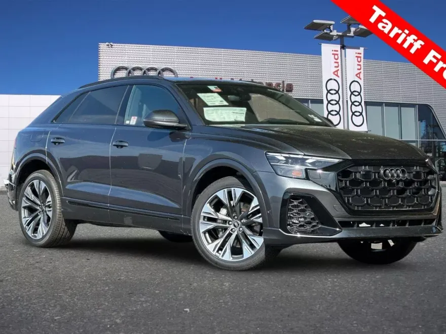 2025 Audi Q8 55 Premium Plus photo 1