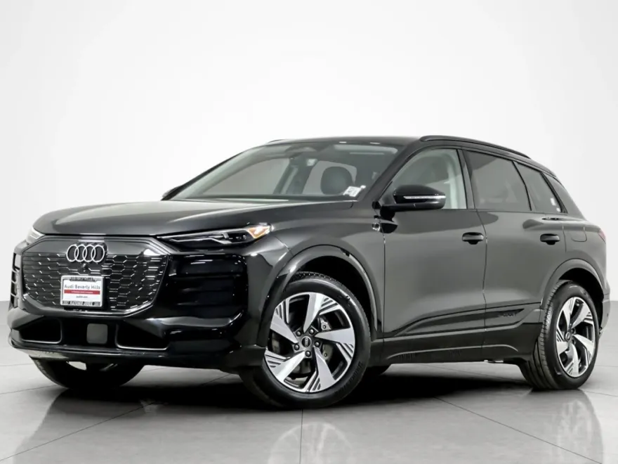 2025 Audi Q6 E-tron Premium photo 1