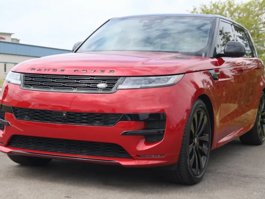 2024 Land Rover Range Rover Sport SE photo 1