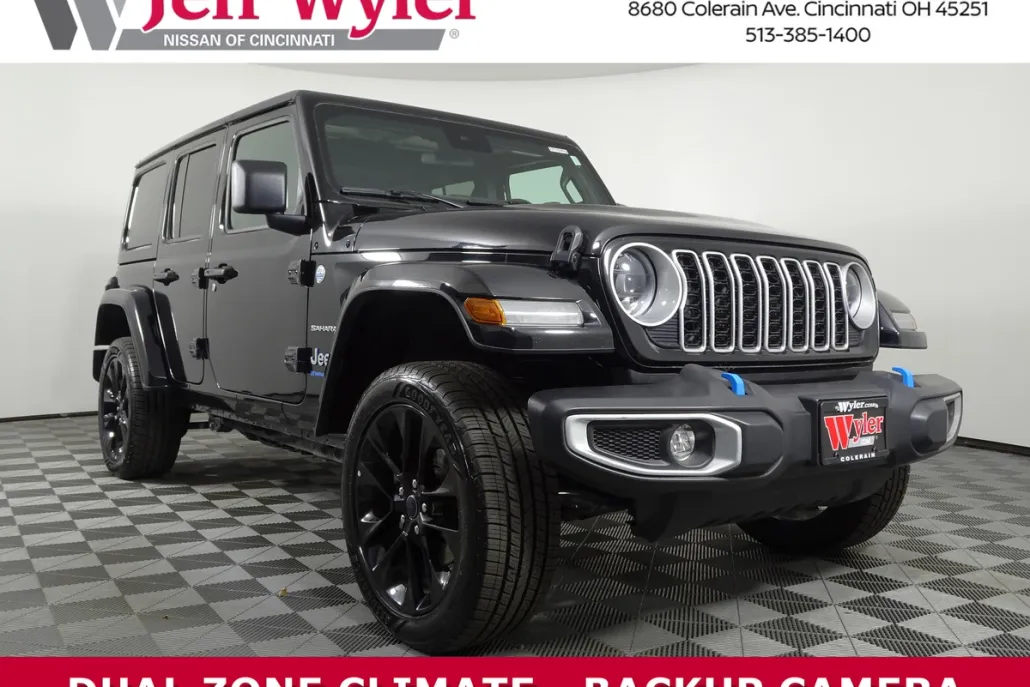 2024 Jeep Wrangler Sahara 4xe photo 1