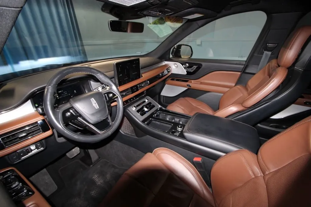 2022 Lincoln Aviator Reserve photo 1