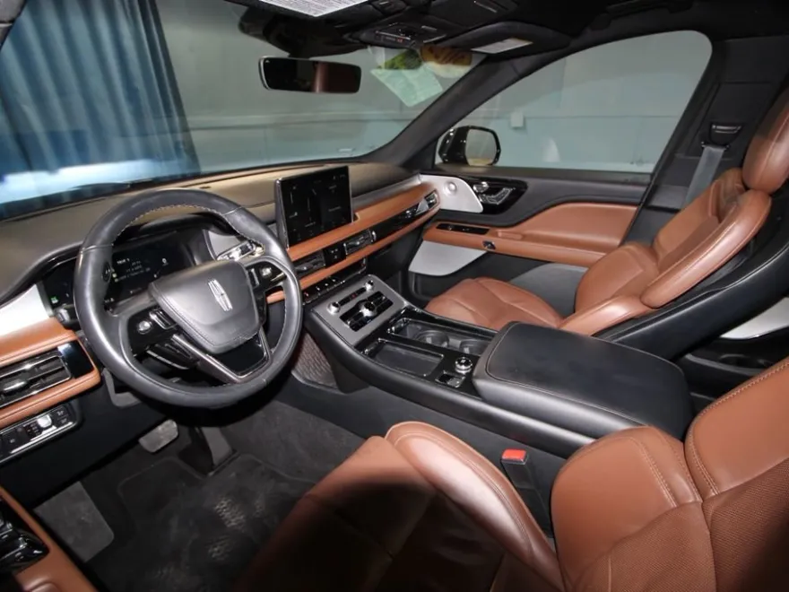 2022 Lincoln Aviator Reserve photo 1