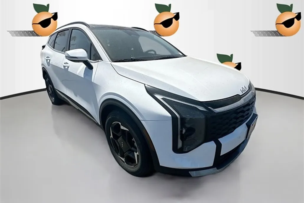 2026 Kia Sportage EX photo 1