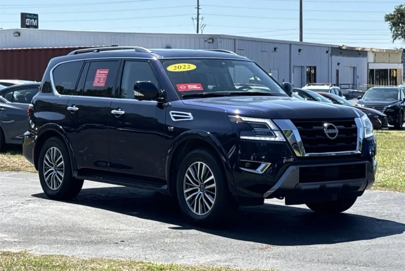 2022 Nissan Armada SL photo 1