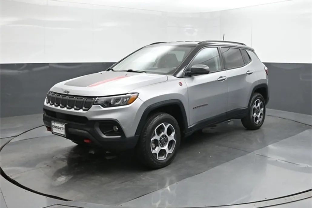 2022 Jeep Compass Trailhawk photo 1