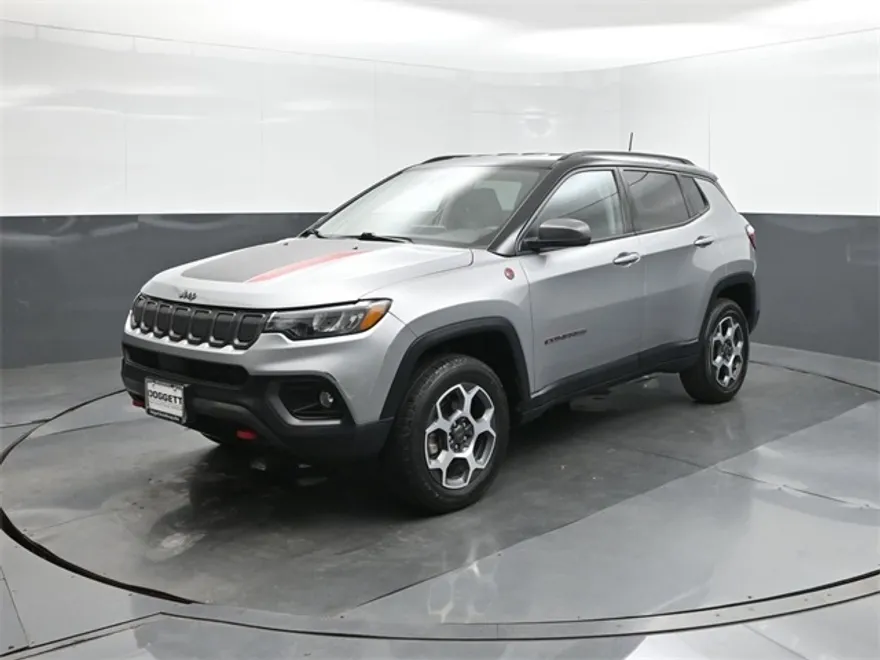 2022 Jeep Compass Trailhawk photo 1