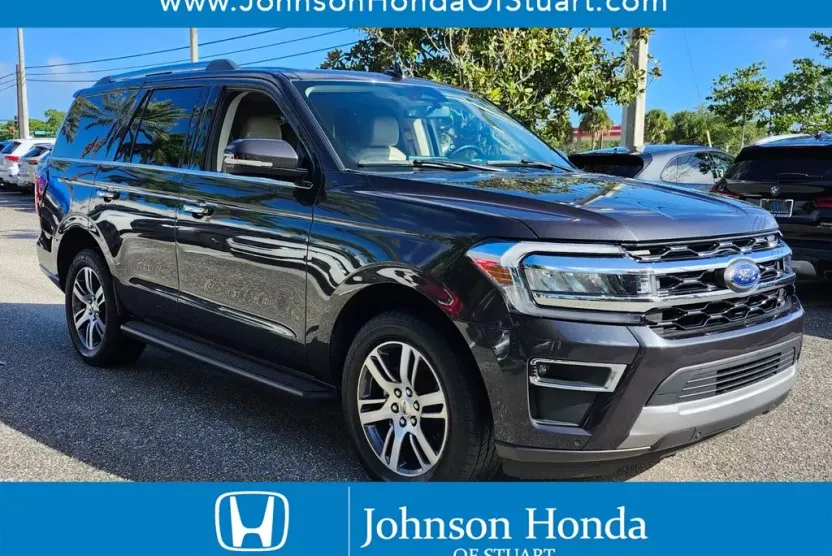 2024 Ford Expedition Limited photo 1