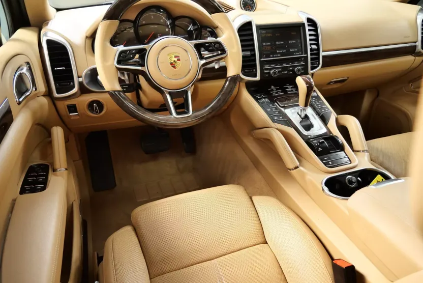 2015 Porsche Cayenne Diesel photo 1