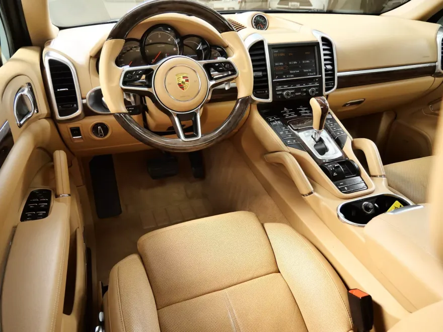 2015 Porsche Cayenne Diesel photo 1