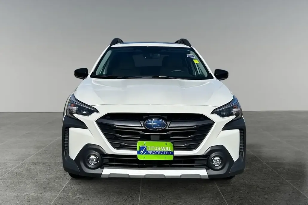 2023 Subaru Outback Limited XT photo 1