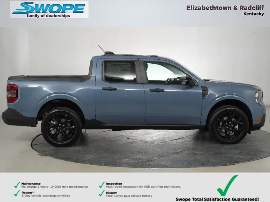 2025 Ford Maverick XLT photo 1