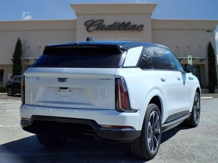 2025 Cadillac Escalade IQ Sport photo 1