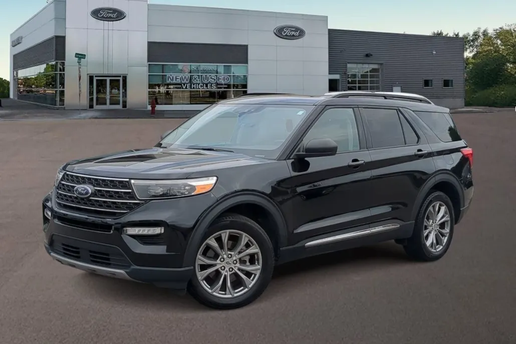2022 Ford Explorer XLT photo 1