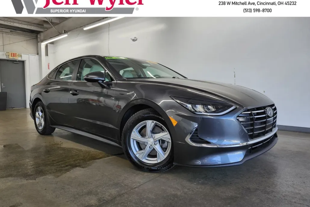 2023 Hyundai Sonata SE photo 1