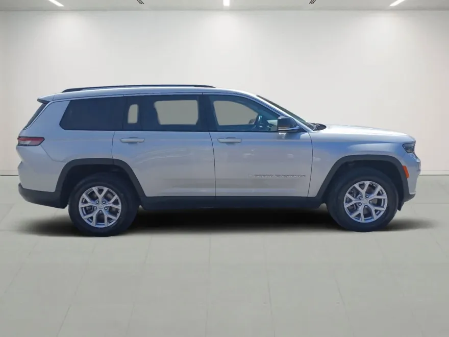 2022 Jeep Grand Cherokee Limited photo 1