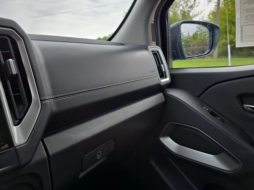 2026 Nissan Frontier SV photo 1