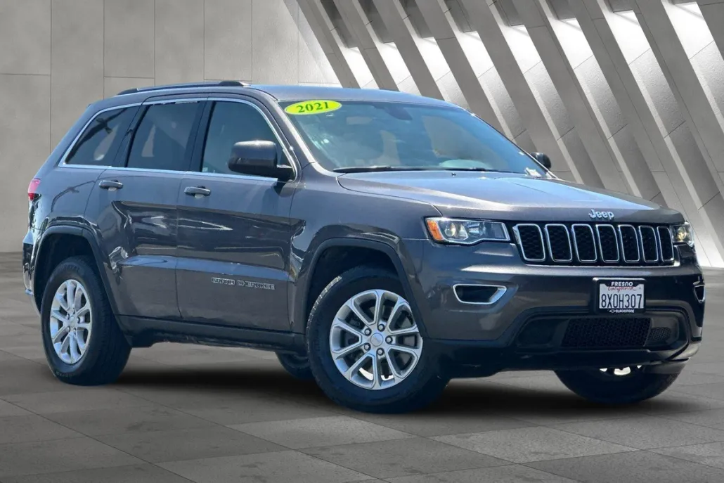 2021 Jeep Grand Cherokee Laredo E photo 1