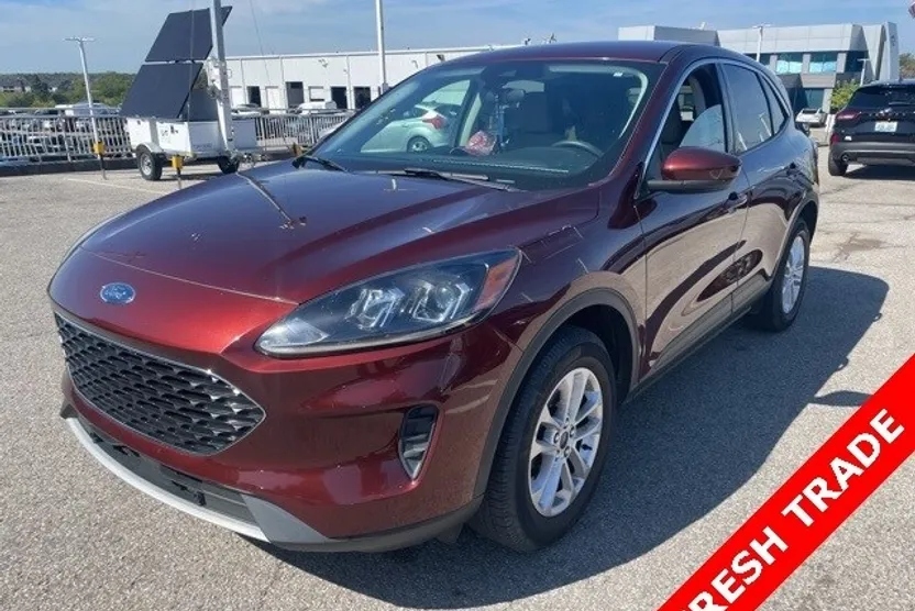 2021 Ford Escape SE photo 1