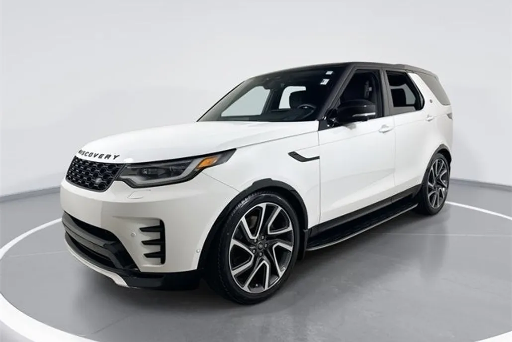 2024 Land Rover Discovery SE photo 1