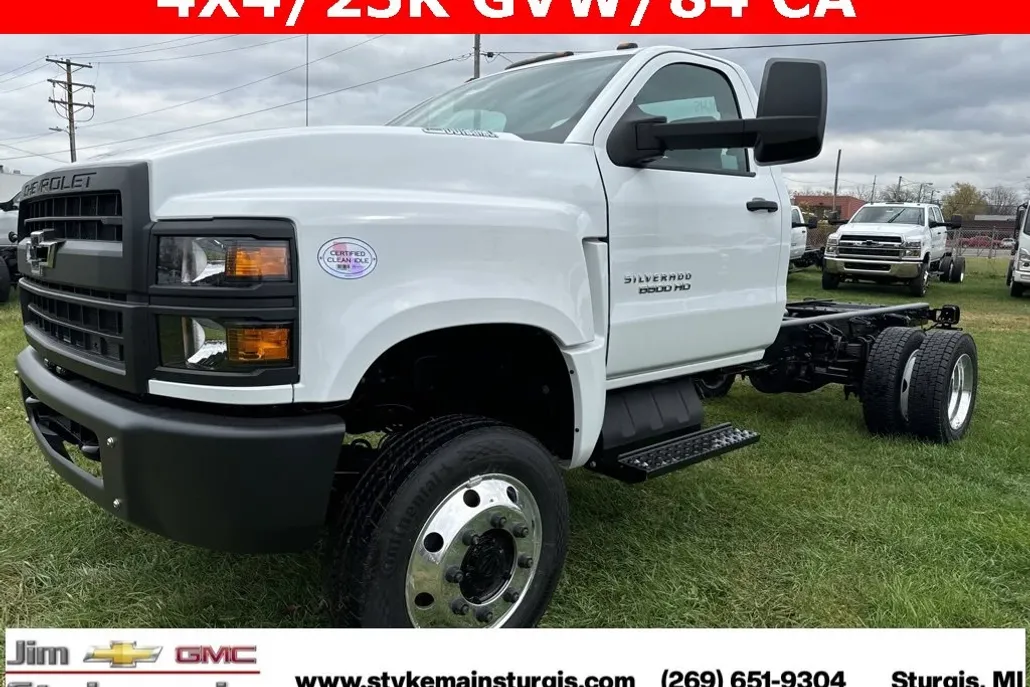 2024 Chevrolet Silverado 6500HD Work Truck photo 1