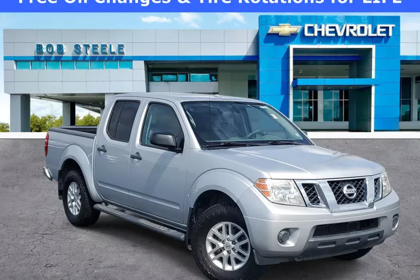 2017 Nissan Frontier SV photo 1