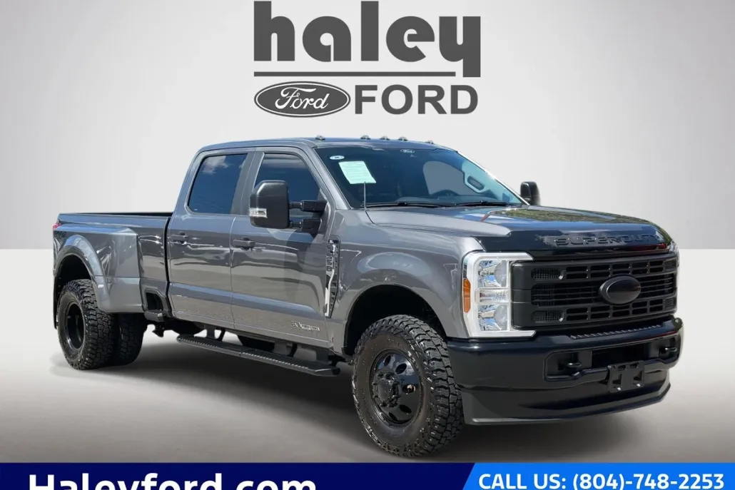 2025 Ford F-350 XL photo 1
