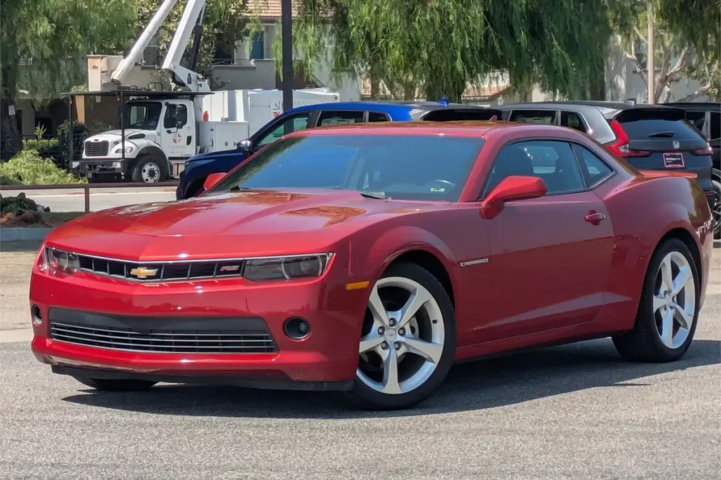 2015 Chevrolet Camaro 1LT Coupe photo 1