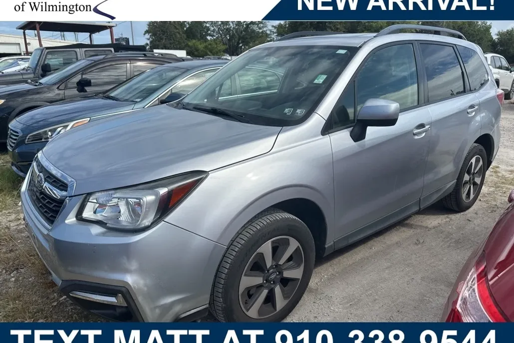 2017 Subaru Forester 2.5i Premium photo 1
