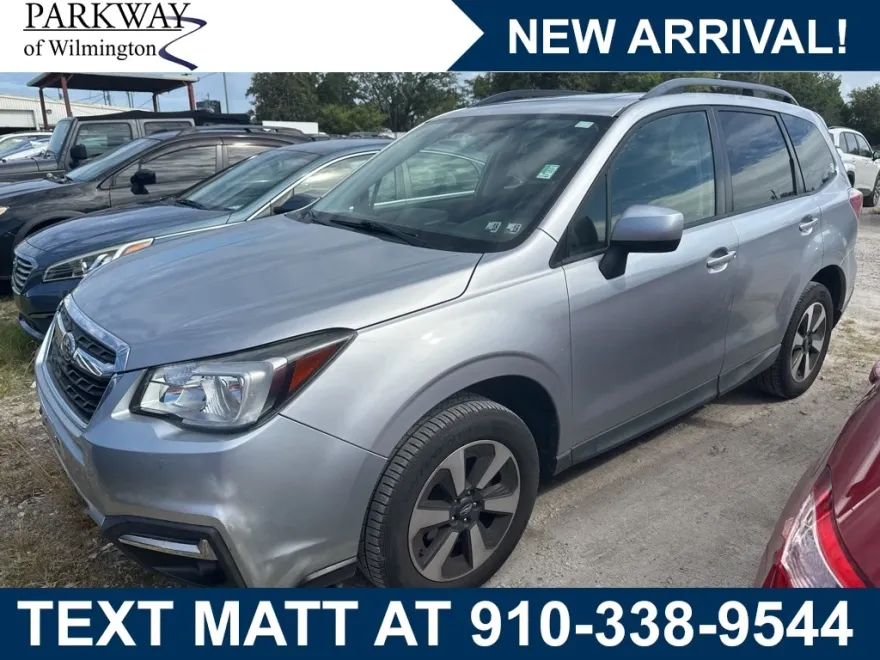 2017 Subaru Forester 2.5i Premium photo 1