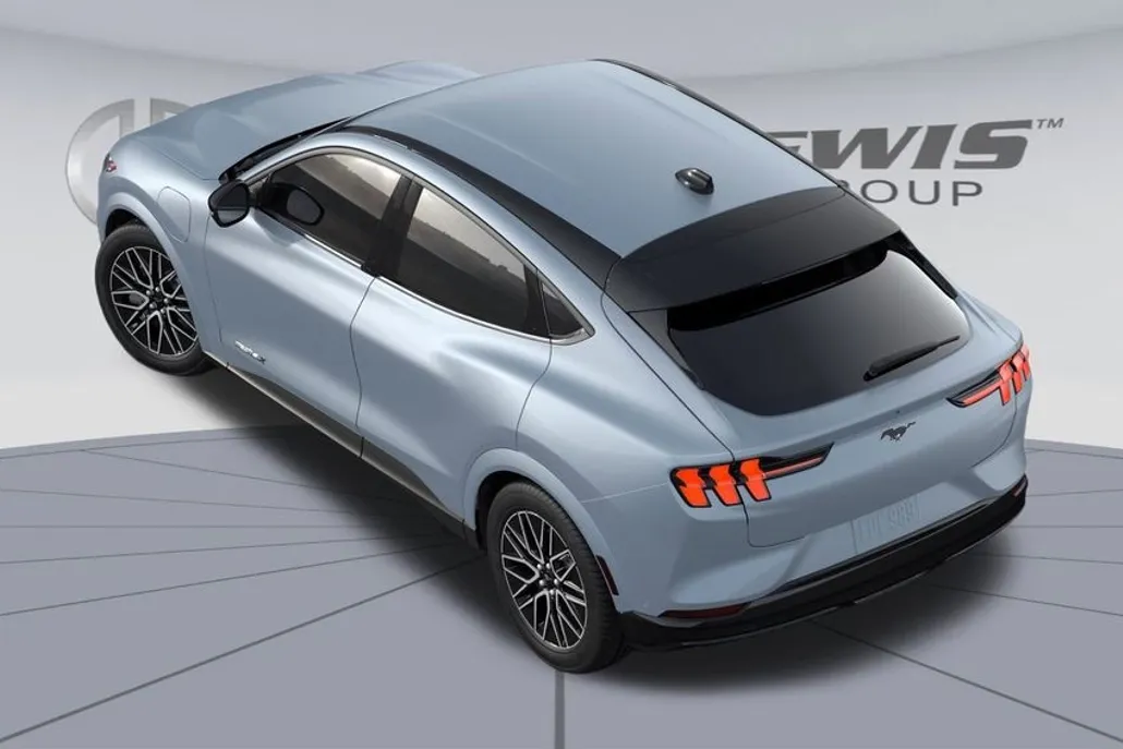 2025 Ford Mustang Mach-E Premium photo 1