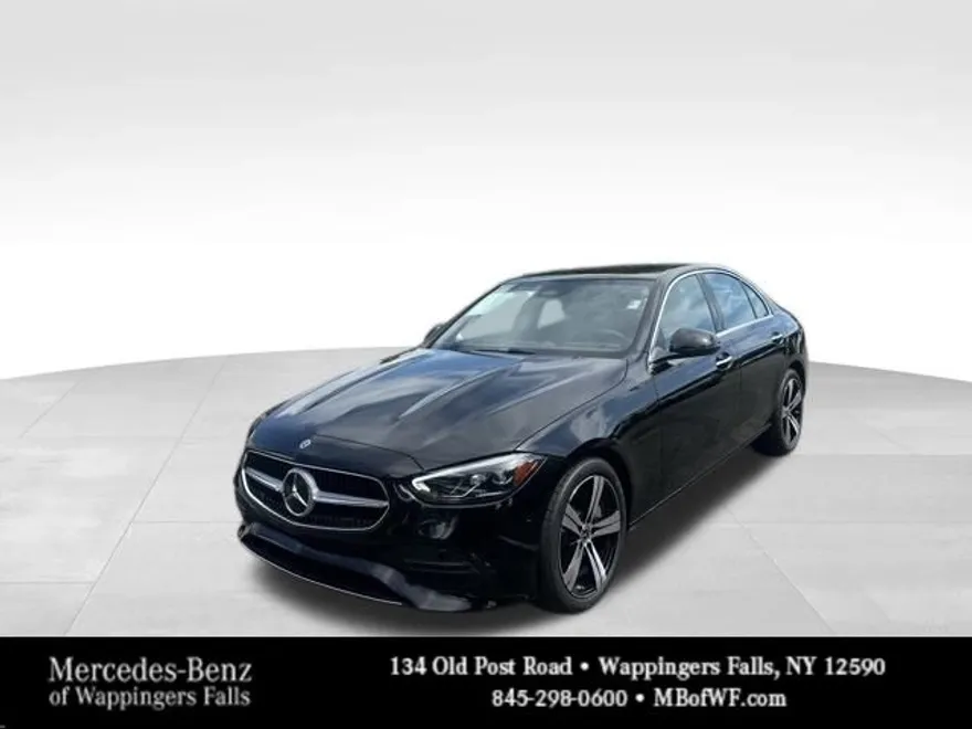 2025 Mercedes Benz C 300 4MATIC photo 1