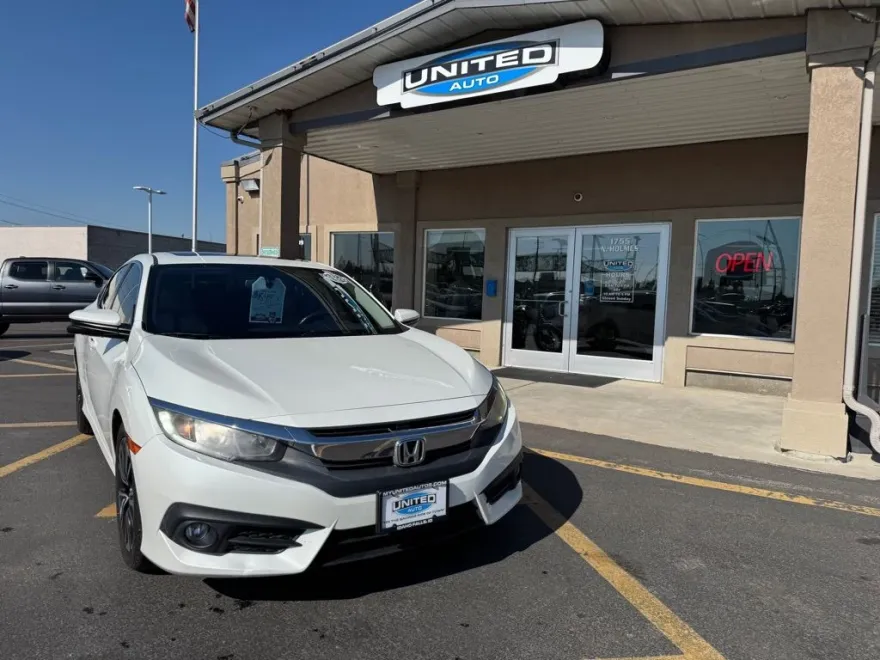 2017 Honda Civic EX-L photo 1