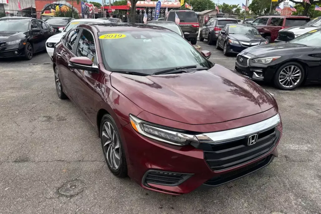 2019 Honda Insight Touring photo 1