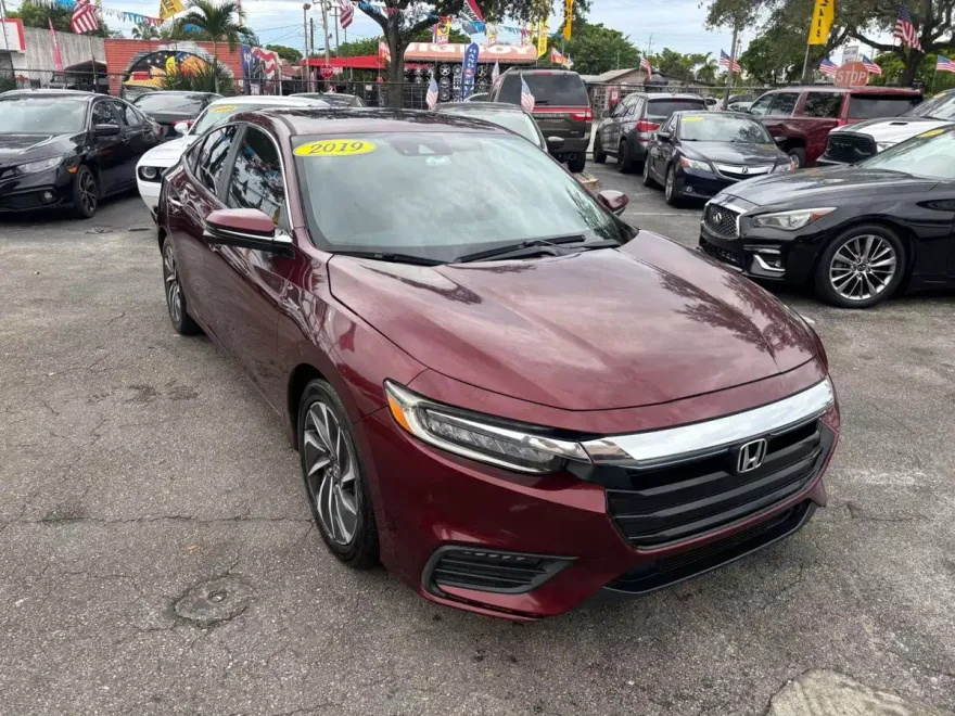 2019 Honda Insight Touring photo 1
