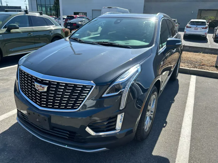 2021 Cadillac XT5 Premium Luxury photo 1