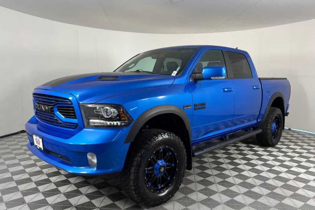 2018 Ram 1500 Sport photo 1