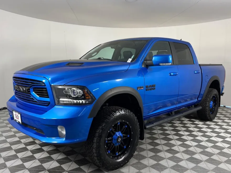 2018 Ram 1500 Sport photo 1