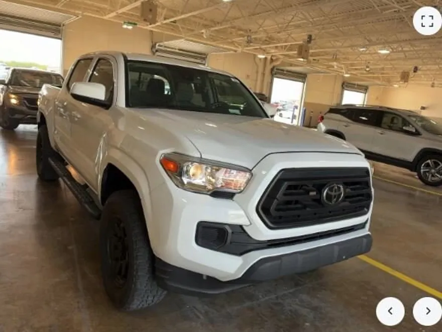 2023 Toyota Tacoma SR V6 photo 1