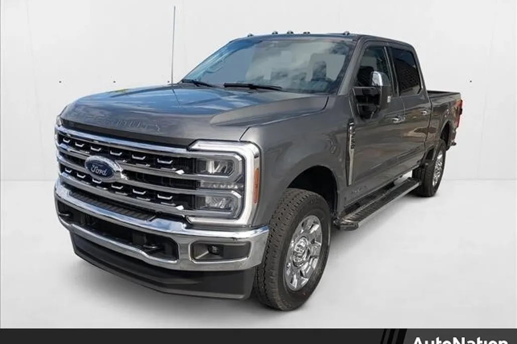 2025 Ford F-250 Lariat photo 1