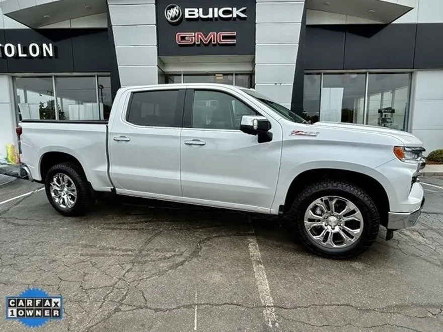 2022 Chevrolet Silverado 1500 LTZ photo 1