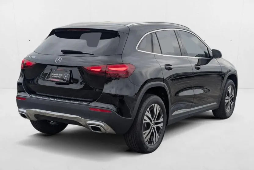 2025 Mercedes Benz GLA 250 photo 1