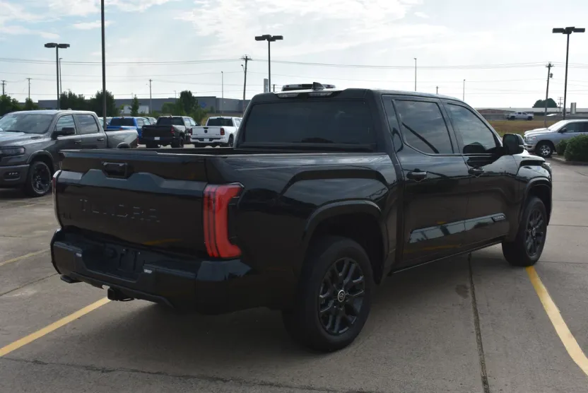 2024 Toyota Tundra Platinum photo 1